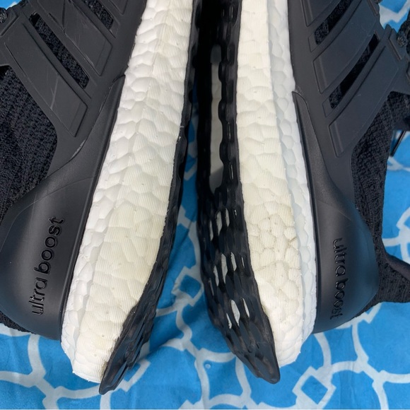 Adidas Women’s size 10 Ultraboost 4.0 core black triple white low top dna wmns - Picture 10 of 11